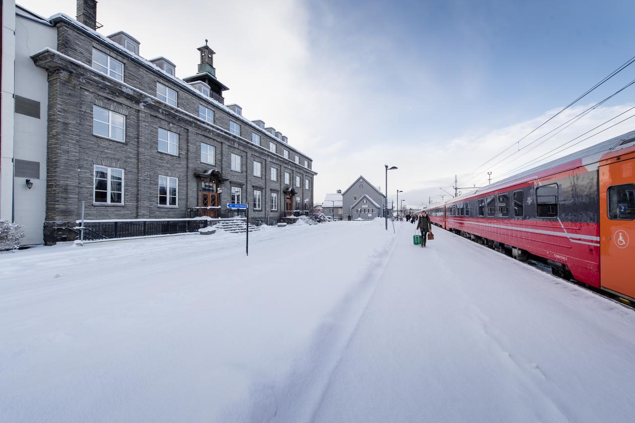 Oppdal Turisthotell ภายนอก รูปภาพ